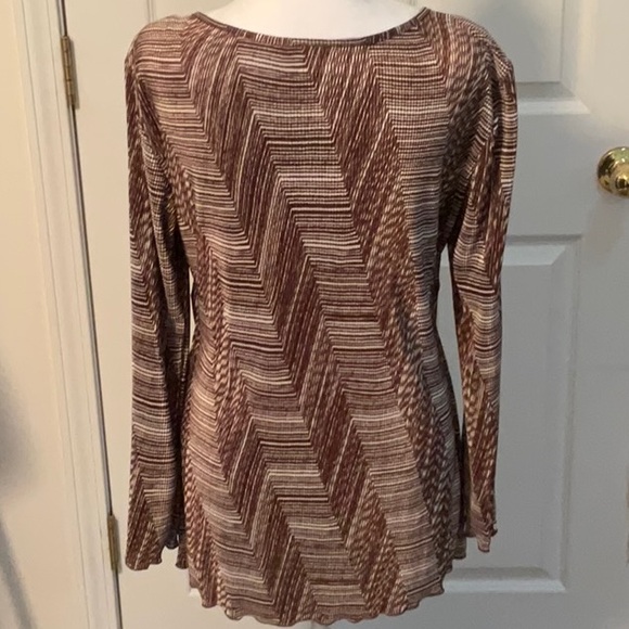 NICOLA TOP SIZE LARGE NWOT - Picture 2 of 3